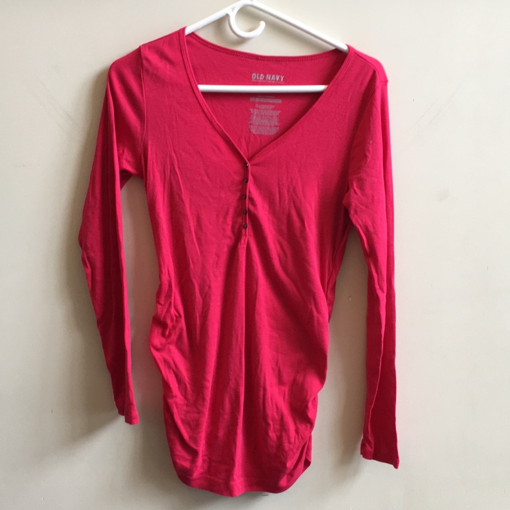 Deep pink rucched long sleeve maternity top
